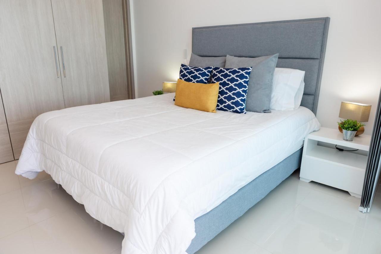 Propertiz Col Cartagena Luaran gambar