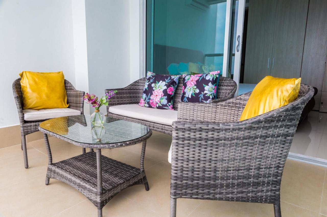 Propertiz Col Cartagena Luaran gambar